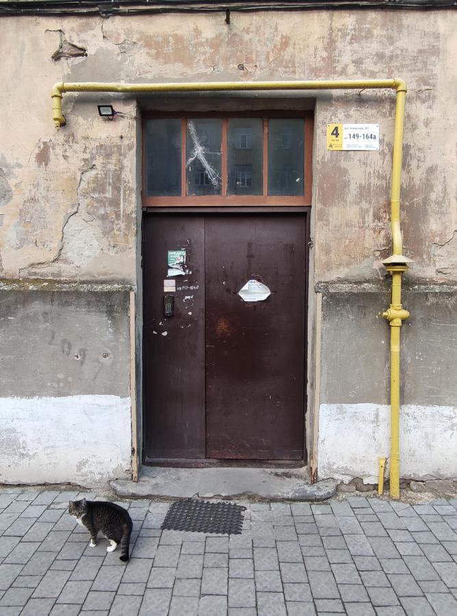 Квартира Біля Залізничного Вокзалу Lviv Eksteriør billede