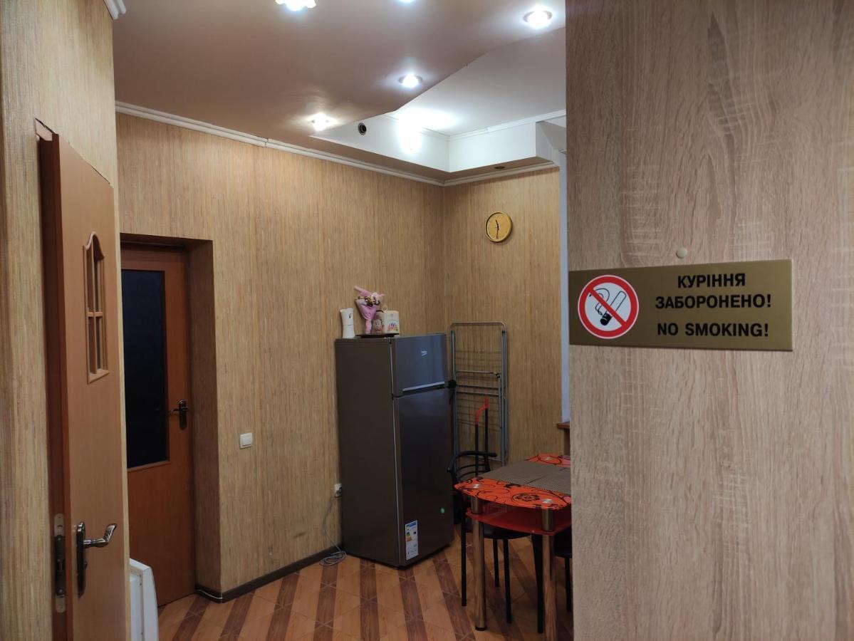 Квартира Біля Залізничного Вокзалу Lviv Eksteriør billede